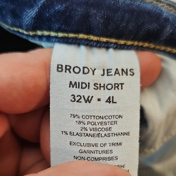 Brody Blue Jean Shorts with Vintage Wash and Rolled Cuffs - Picture 9 of 11